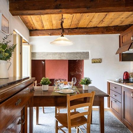 Stay5Vie: Incantevole Monolocale/Balcone/Borgo Domodossola Exterior photo