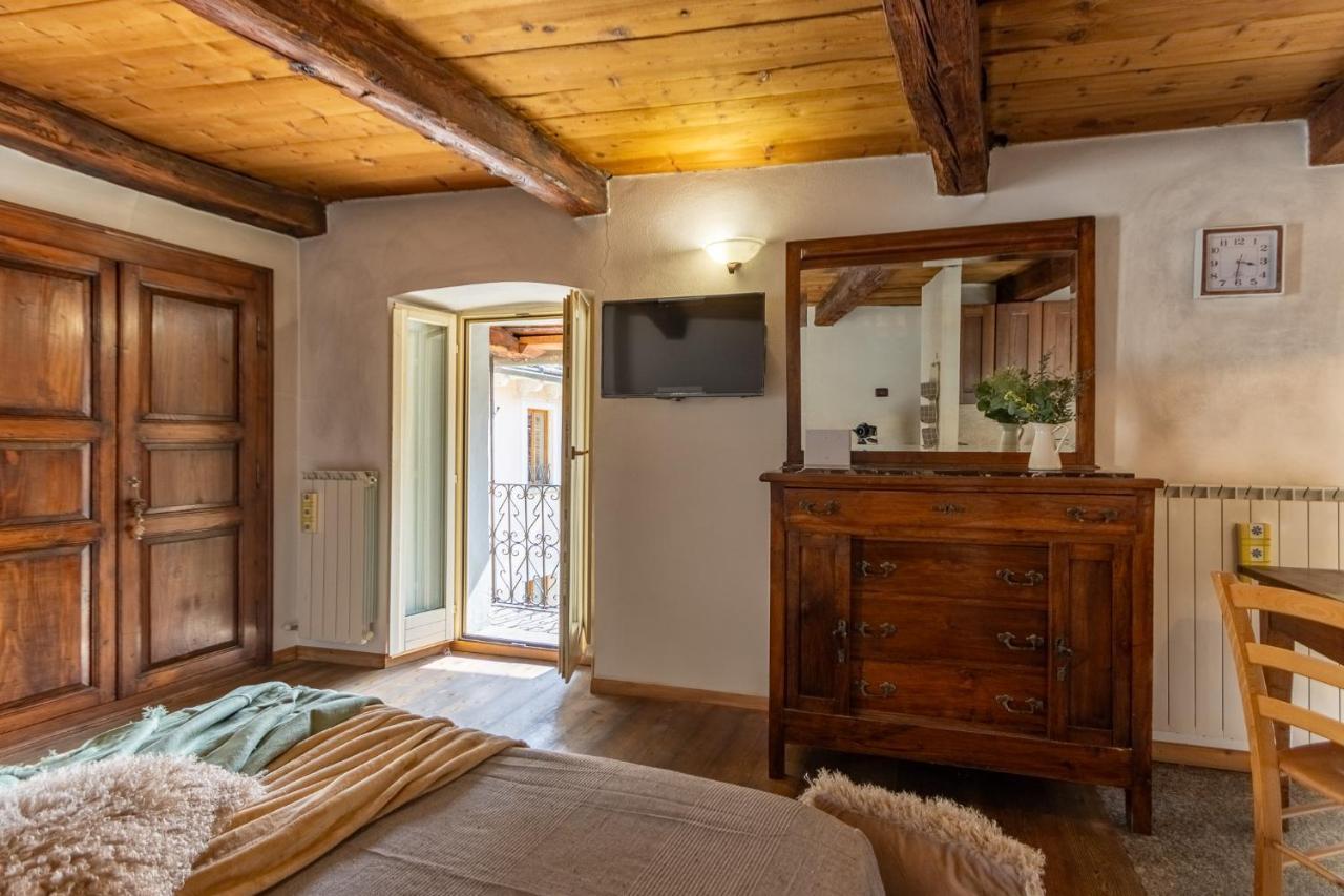 Stay5Vie: Incantevole Monolocale/Balcone/Borgo Domodossola Exterior photo
